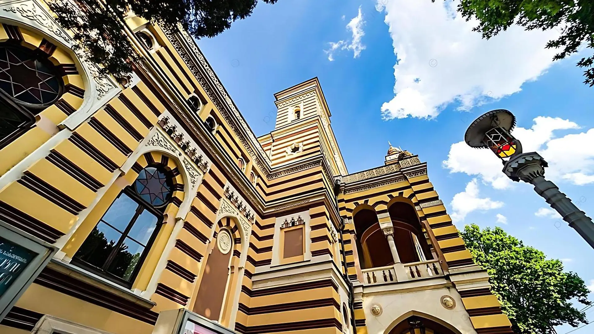 Cozy Stay Near Rustaveli Tbilisi 0*,  Geórgia